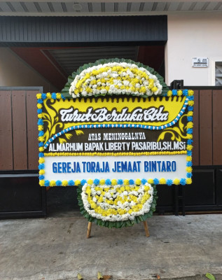 Papan Bunga Duka di Lubuk Aman